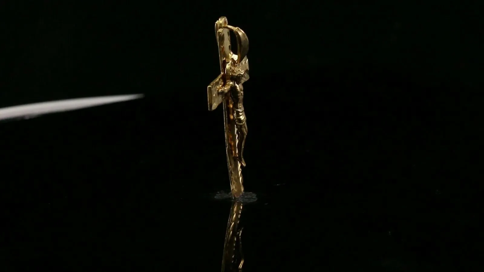 22k Pendant Solid Gold ELEGANT Simple Diamond Cut Jesus Cross Pendant P2151mon