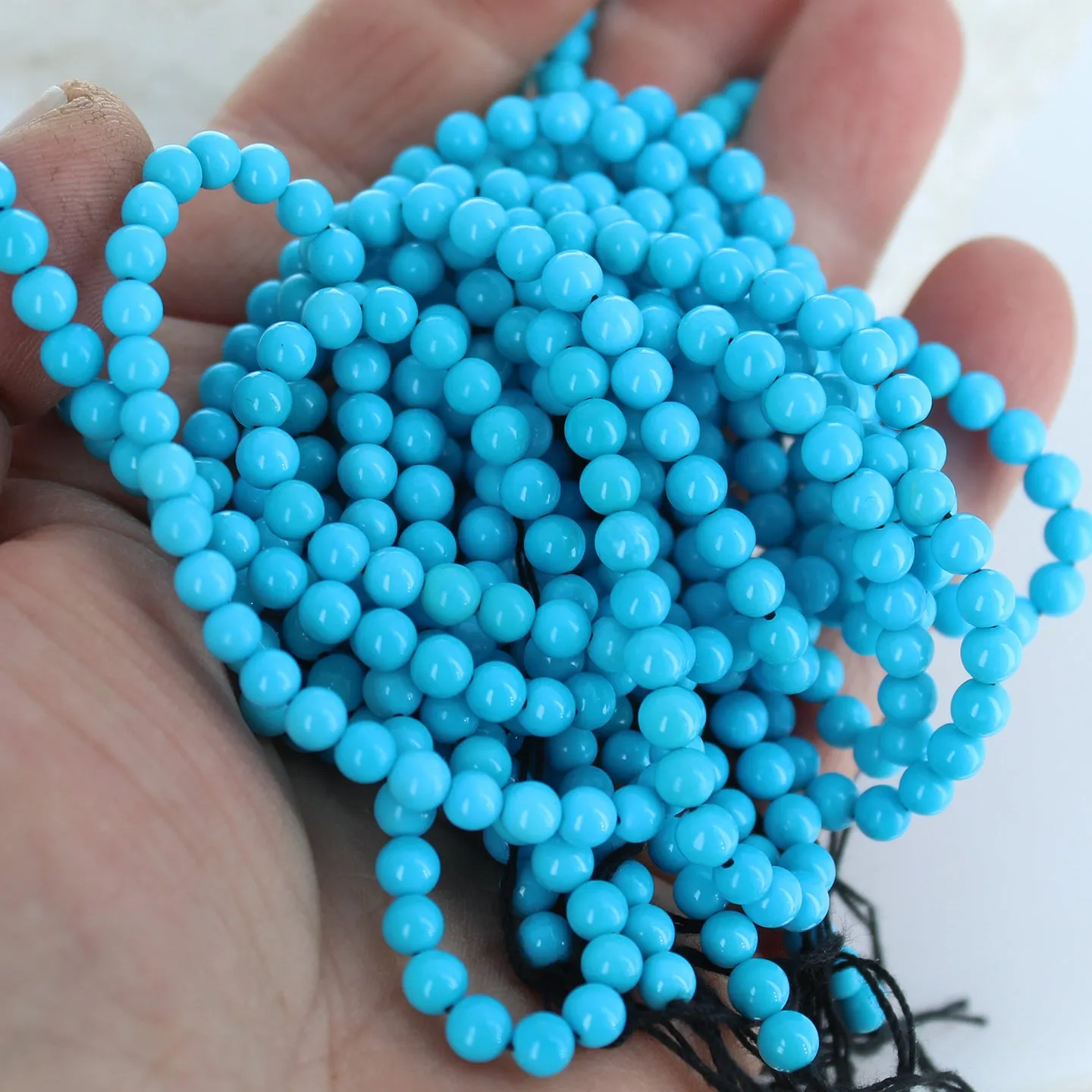 AAA SLEEPING Beauty Turquoise Beads Round 4.5mm 18