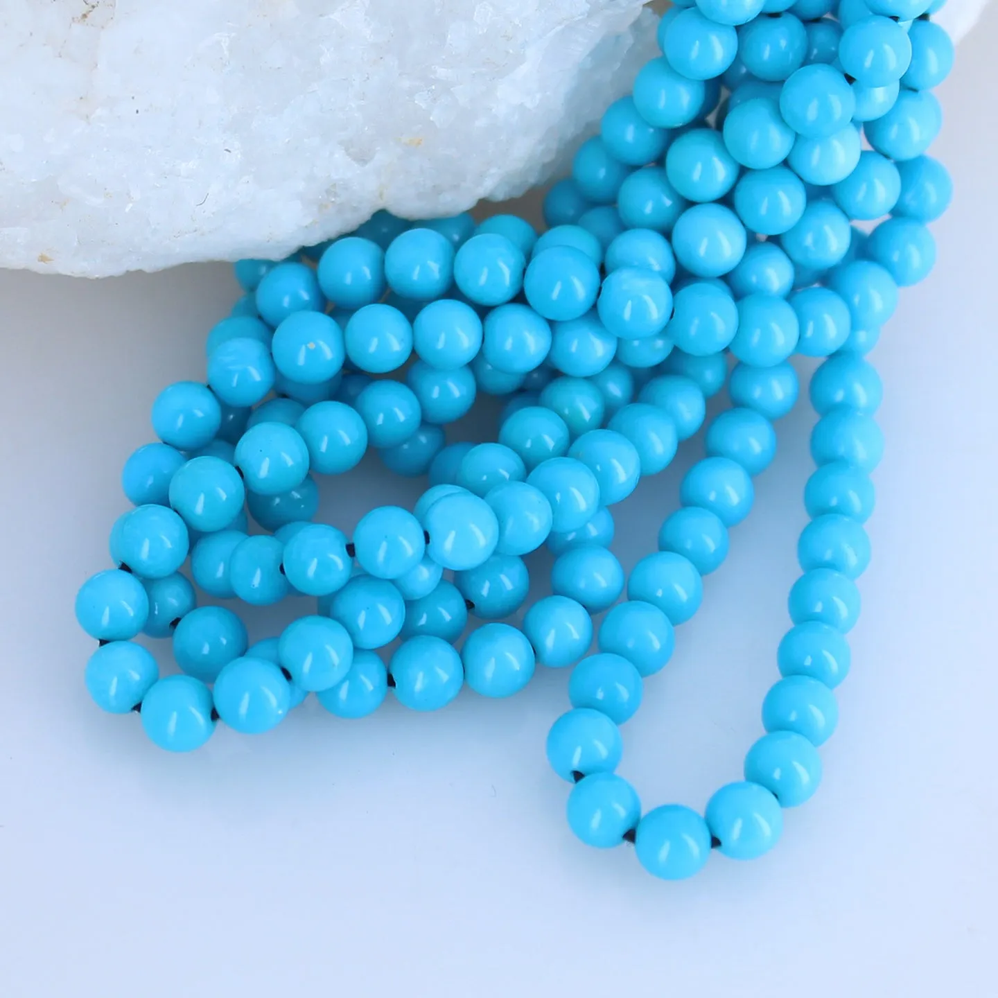 AAA SLEEPING Beauty Turquoise Beads Round 4.5mm 18