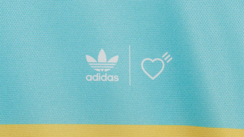 adidas GRAPHIC TEE HM 