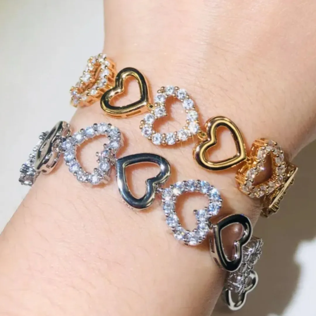 Hestia Heart Bracelet in Gold