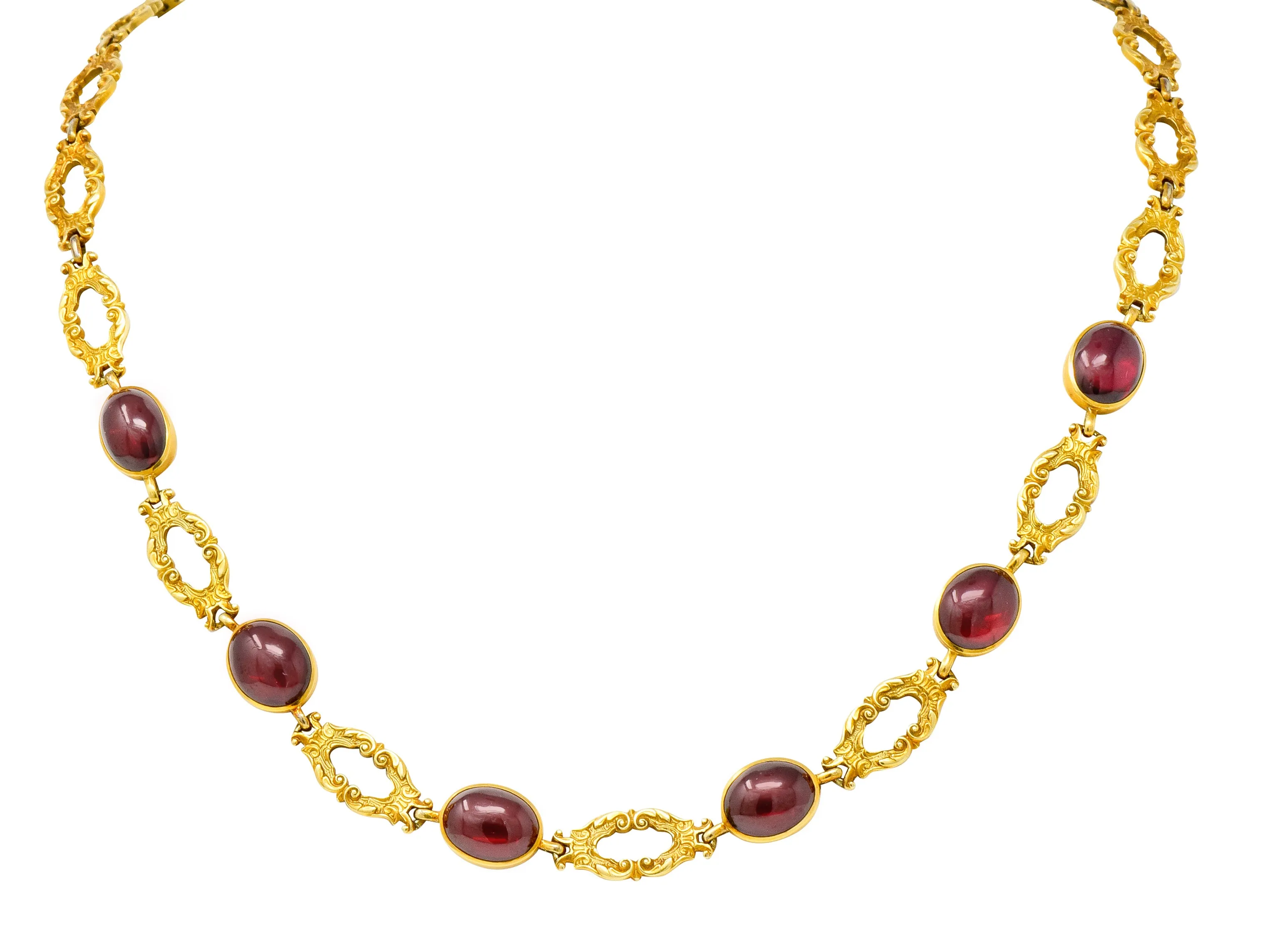 Late Victorian Rhodolite Garnet Cabochon 14 Karat Gold Scrolled Foliate Collar Necklace