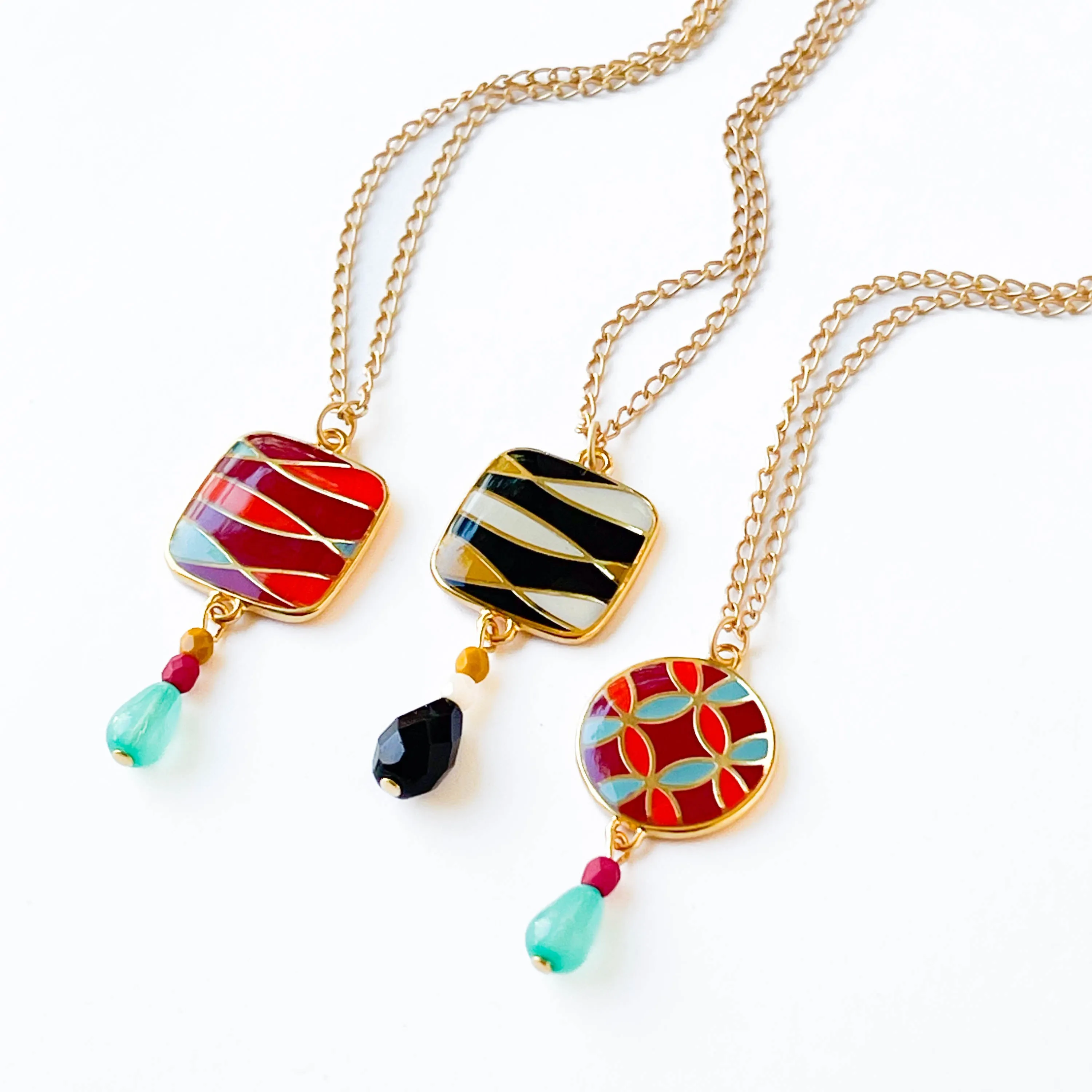 Mid-century Style Pendant necklace